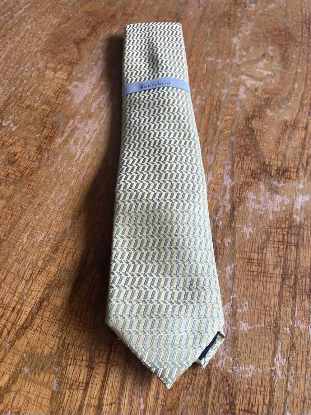 Perry Ellis Light Yellow Chevron-Patterned Men's Tie
